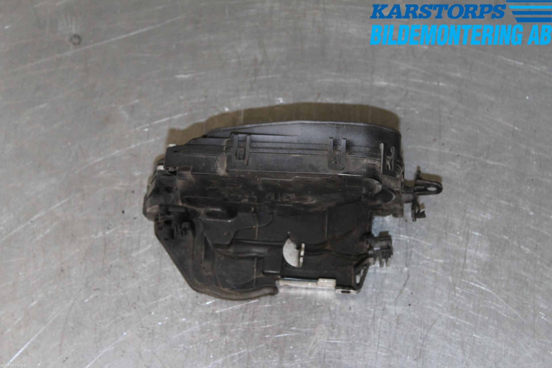 BMW 3 E90/91 SED/TOU 05-12 Låskista-Dörrlås