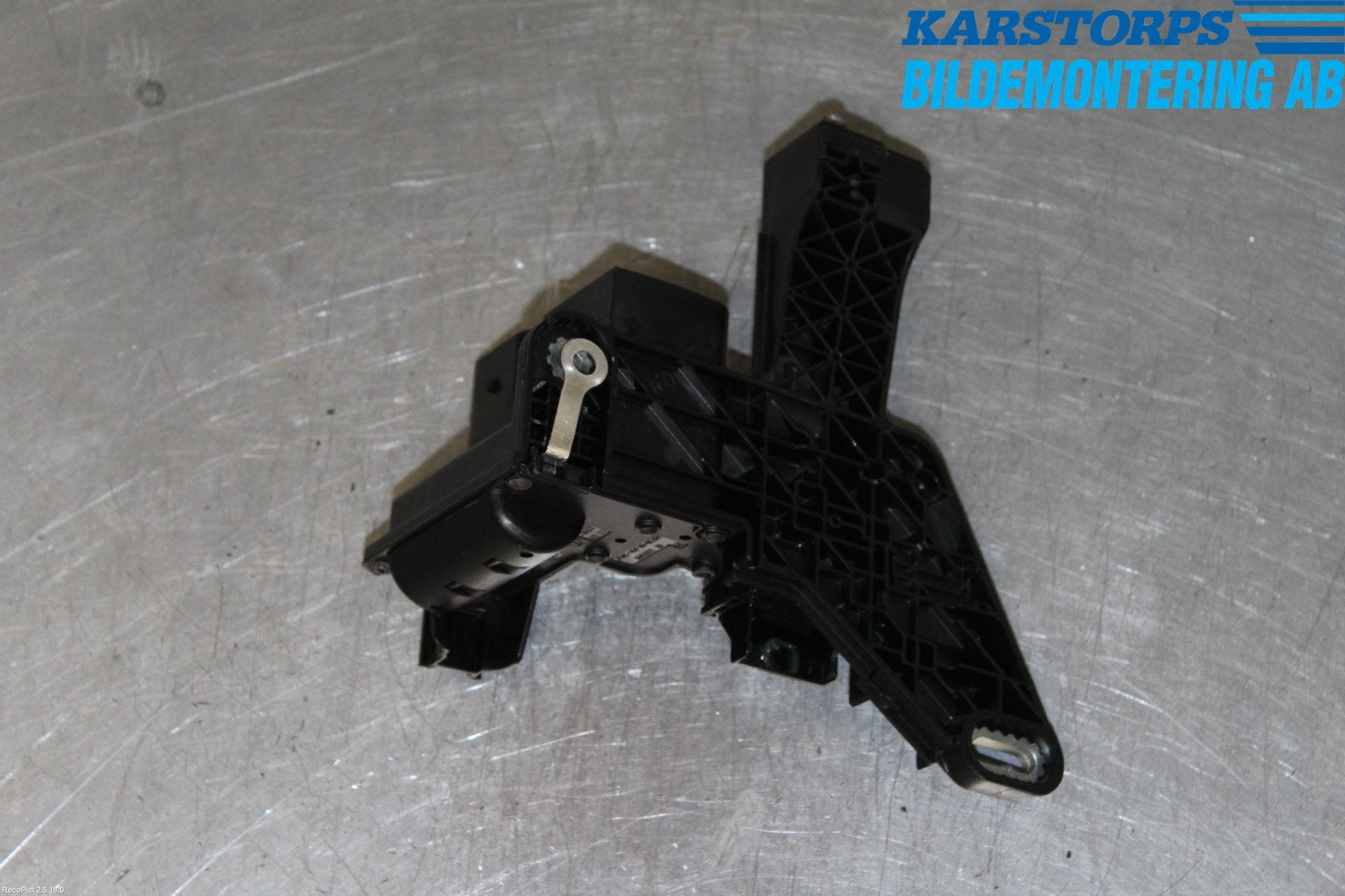 BMW 3 F30/F31/F80 12-19 Batterikabel