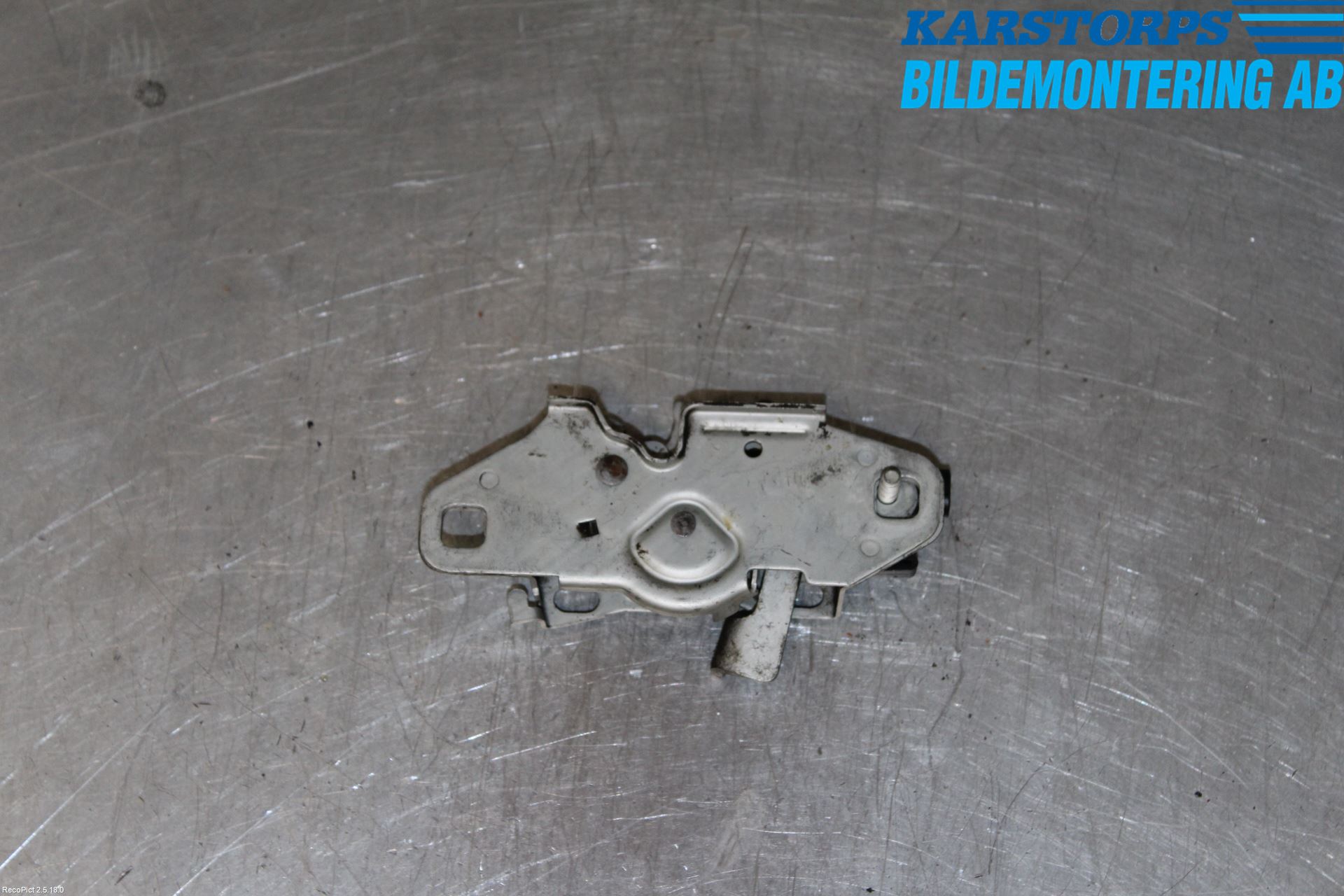 Mini COUPE R50/53 01-06 Huvlås