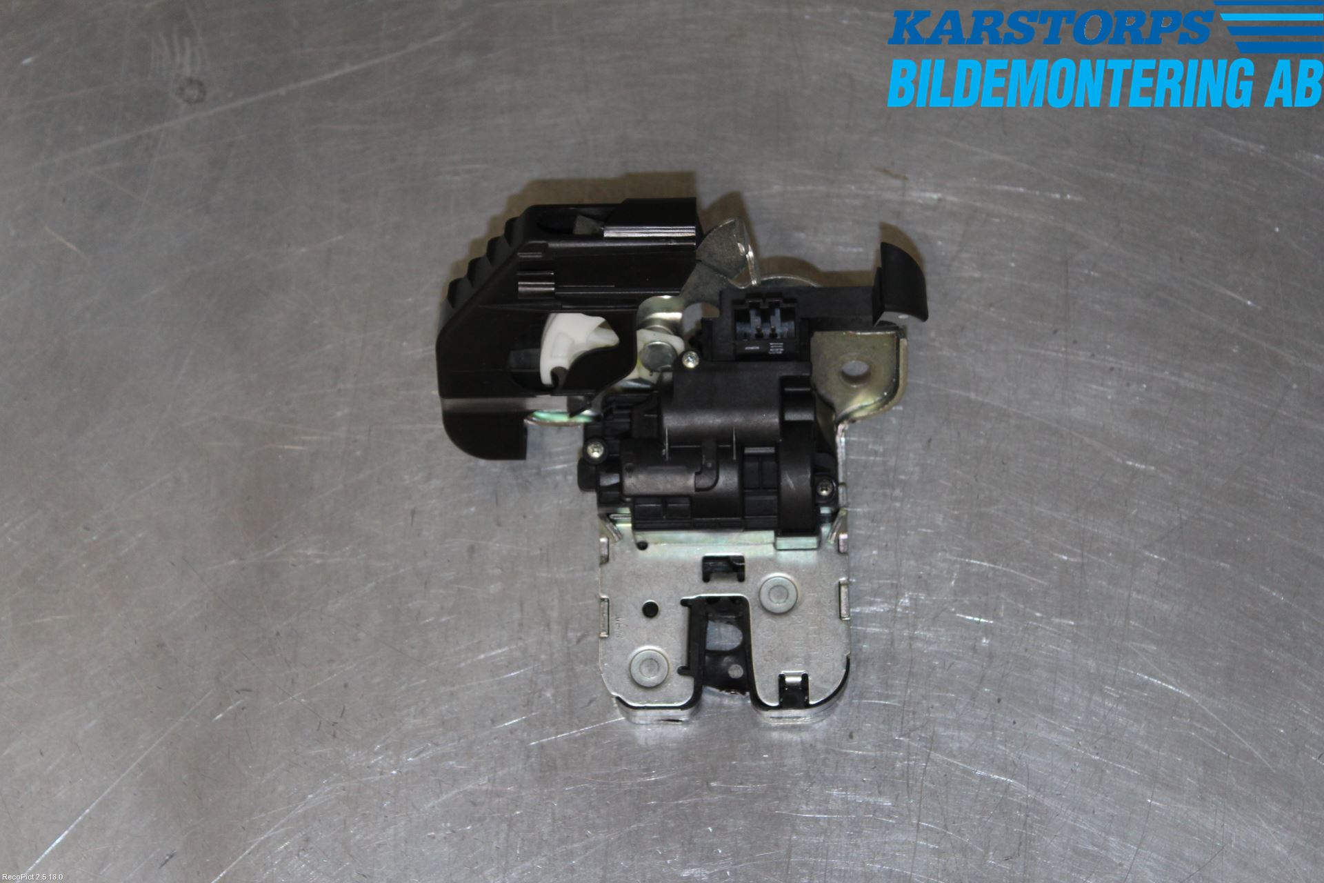 Audi A5 07-16 Låskista Baklucka