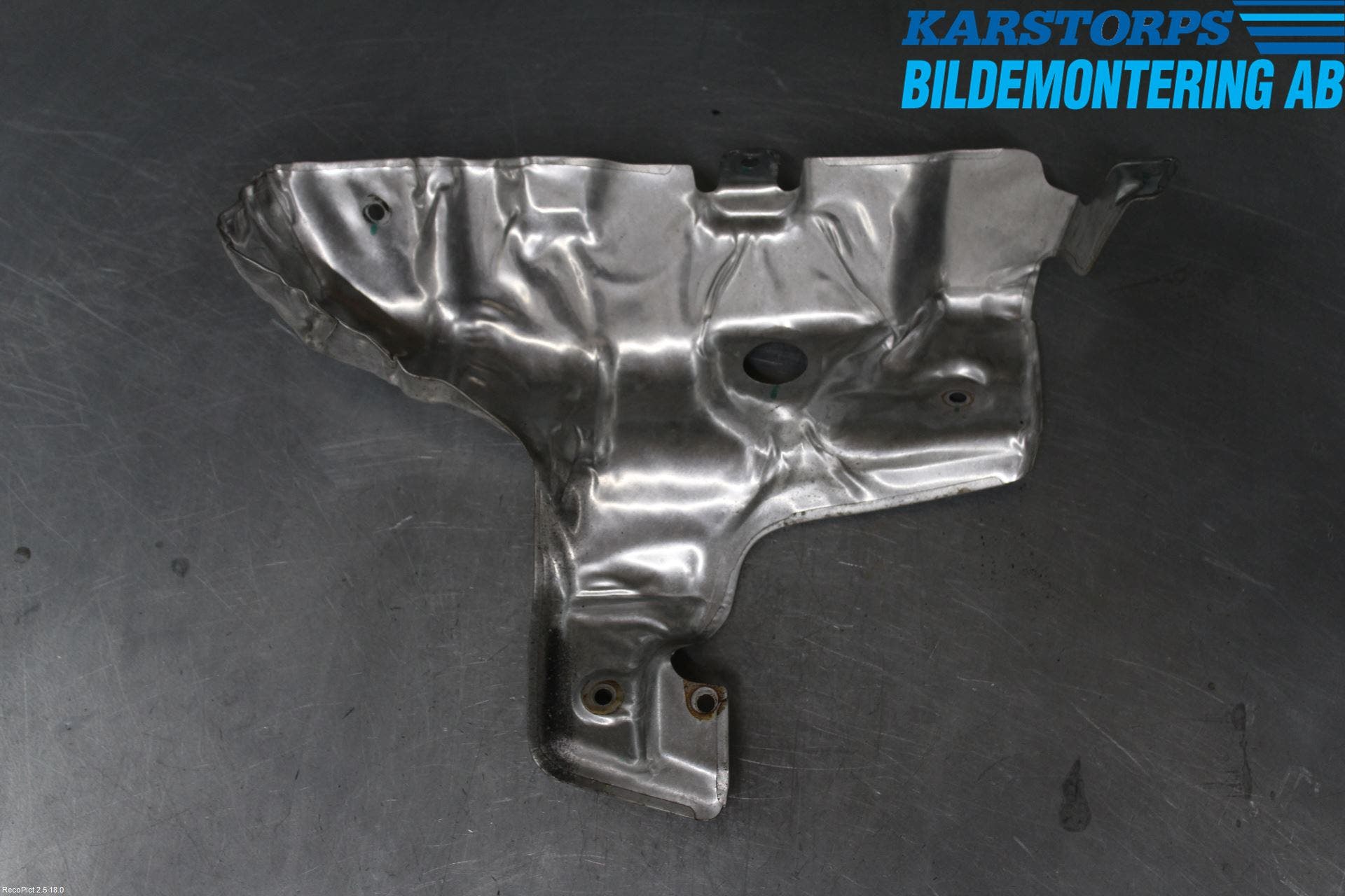 Volvo V70 14-16 Avgas Förvärmningsplåt