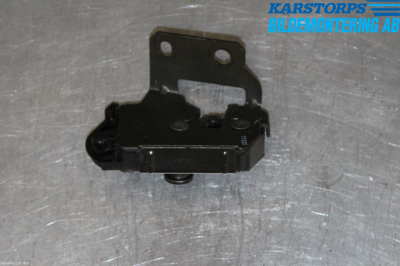 Volvo XC90 03-06 Låskista Baklucka