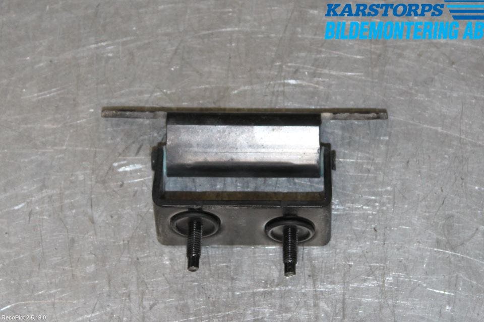 Volvo XC90 03-06 Bakluckegångjärn Vä