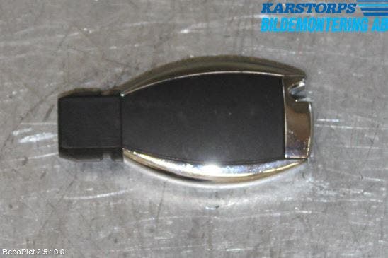 Mercedes-Benz MB CLA-KLASS (C117/X117) 13-19 Fjärrkontroll Larm-Centrallås