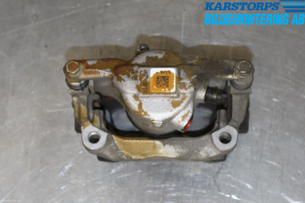Mercedes-Benz MB CLA-KLASS (C117/X117) 13-19 Bromsok Fram Höger