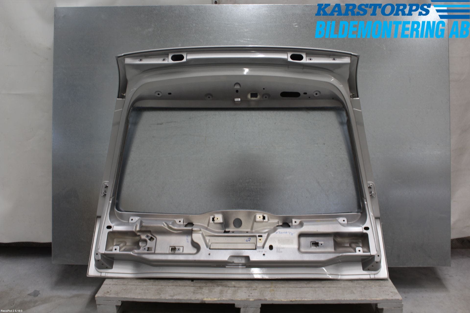 Volvo XC90 03-06 Baklucka Övre