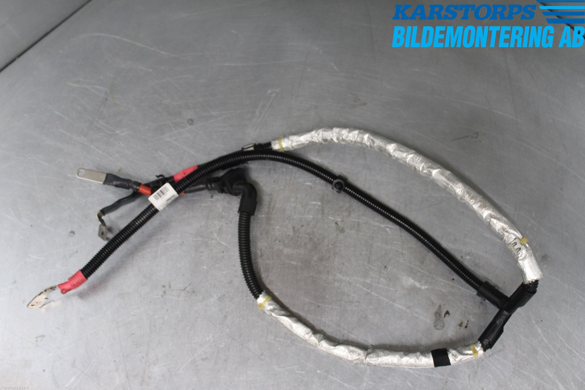 BMW 3 F30/F31/F80 12-19 Batterikabel