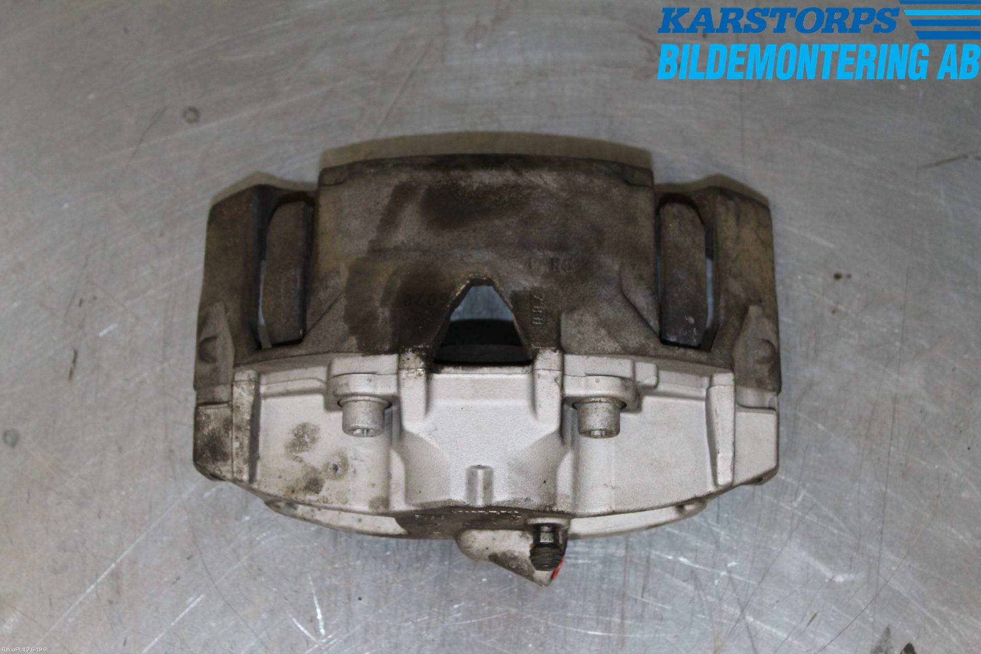 Volvo XC70 14-16 Bromsok Fram Höger