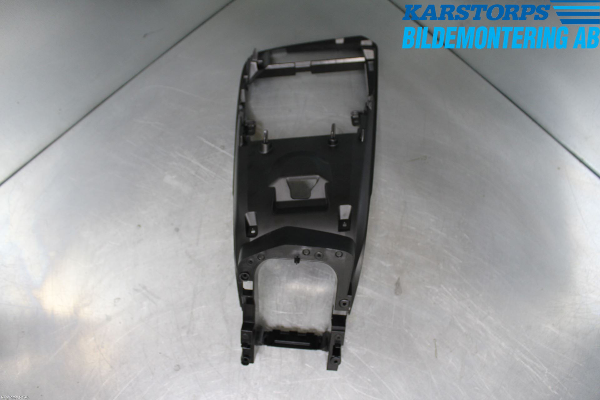 Volvo XC60 09-13 Instrumentkonsoll Mitt