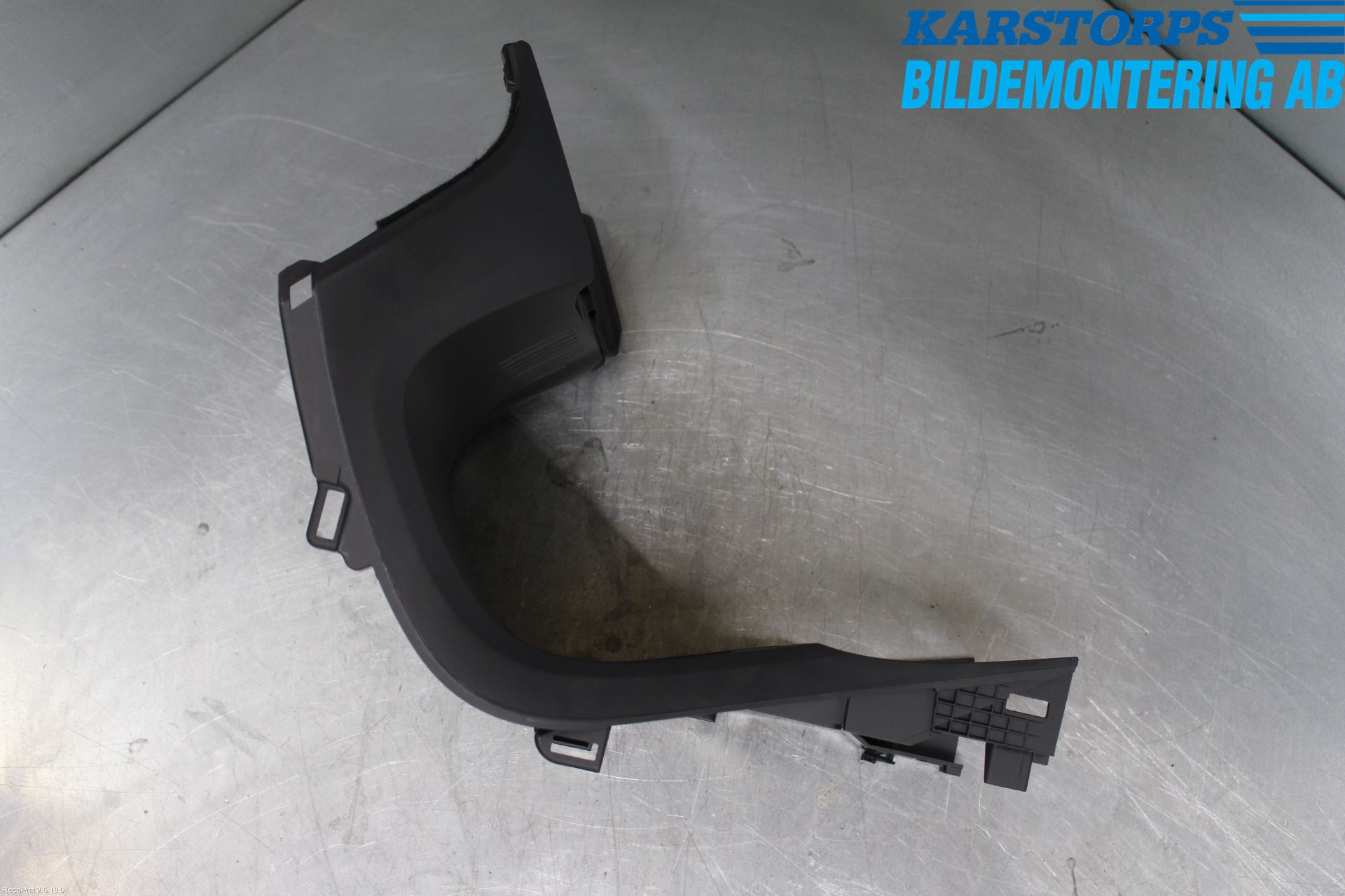 Volvo XC60 09-13 Instrumentkonsoll Mitt