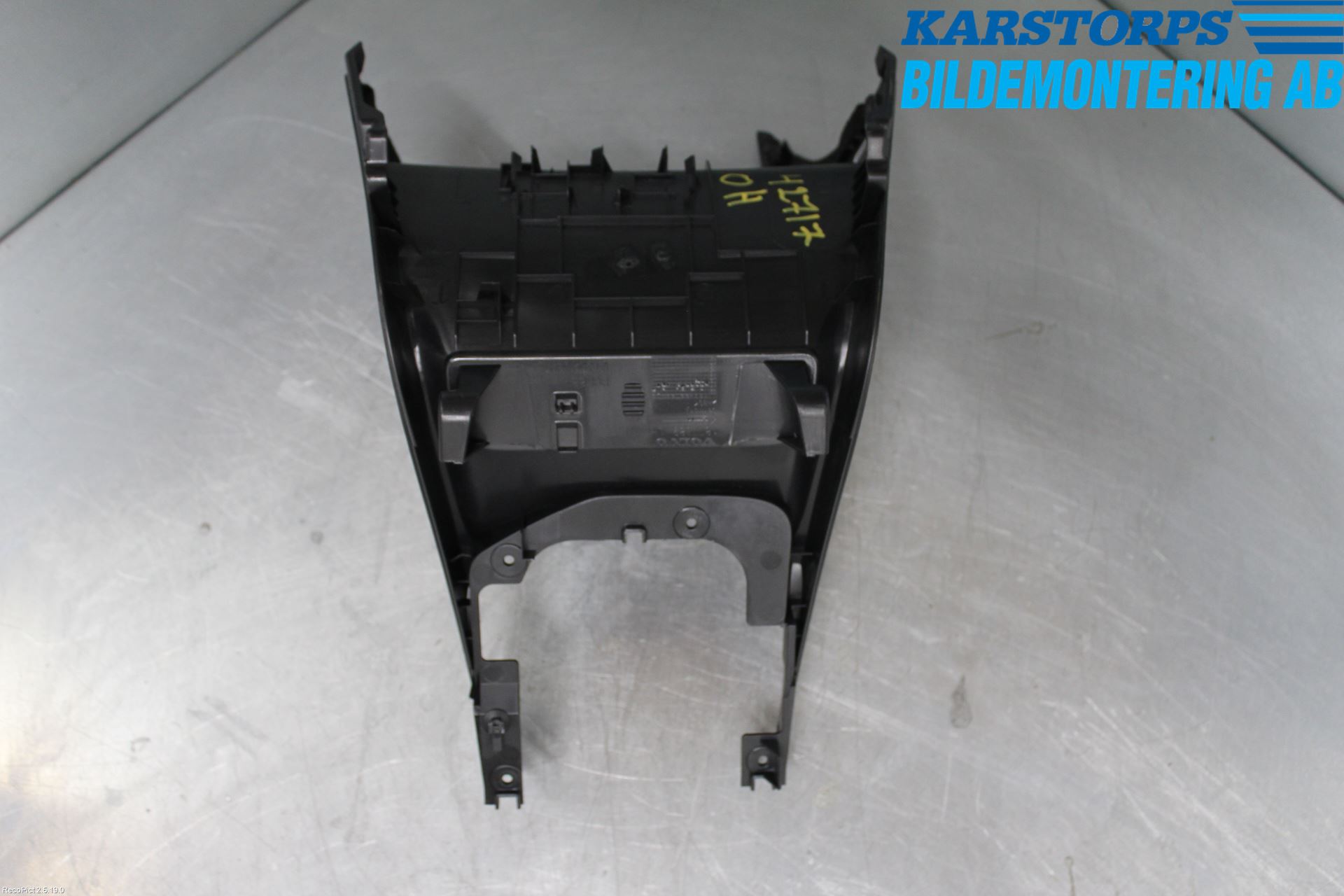 Volvo XC60 09-13 Instrumentkonsoll Mitt