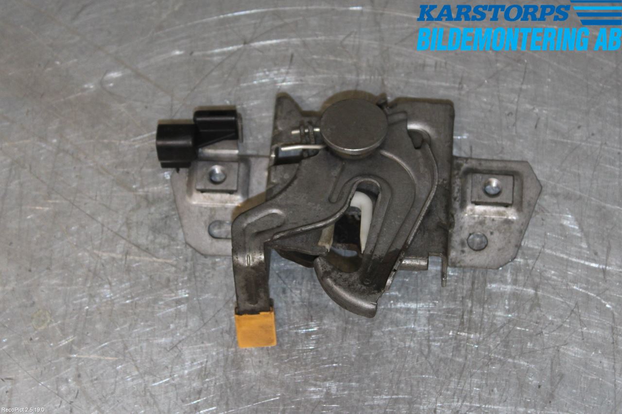 Volvo V50 04-07 Huvlås