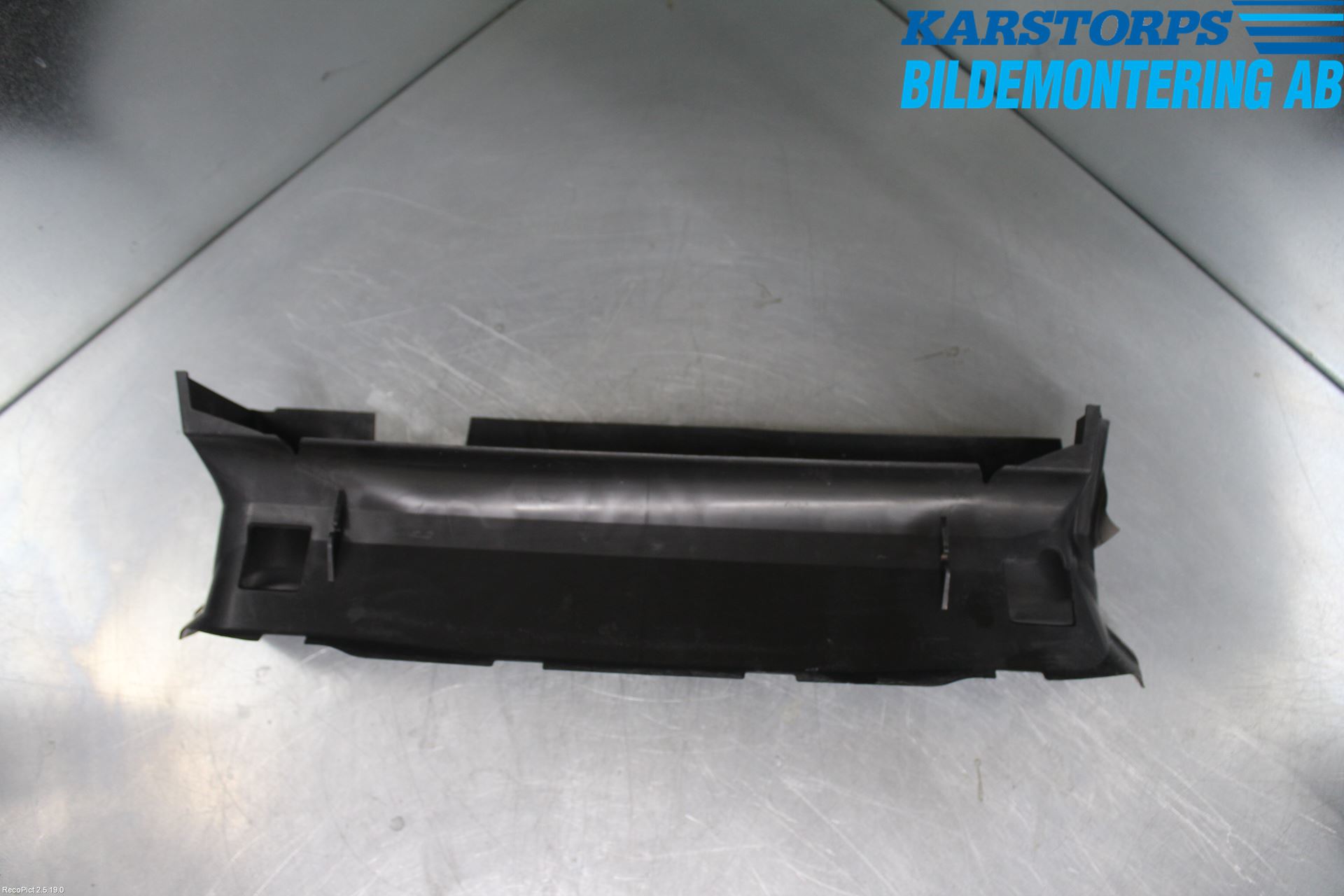 Volvo V50 04-07 Deflektor Plåt-Plast Kylning