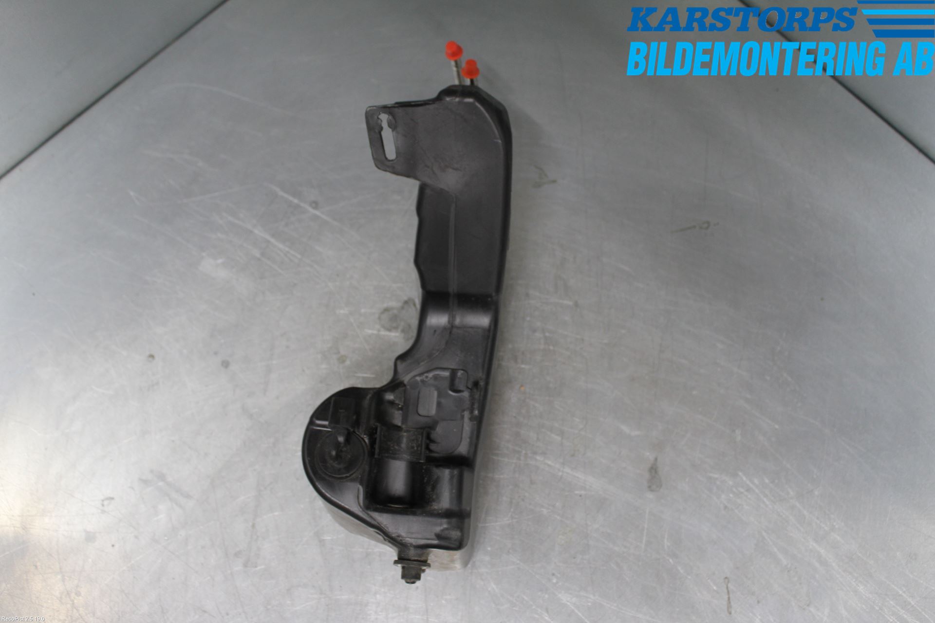 Mercedes-Benz MB GLC-KLASS (X253/C253) 15-22 Spolartank Vindruta