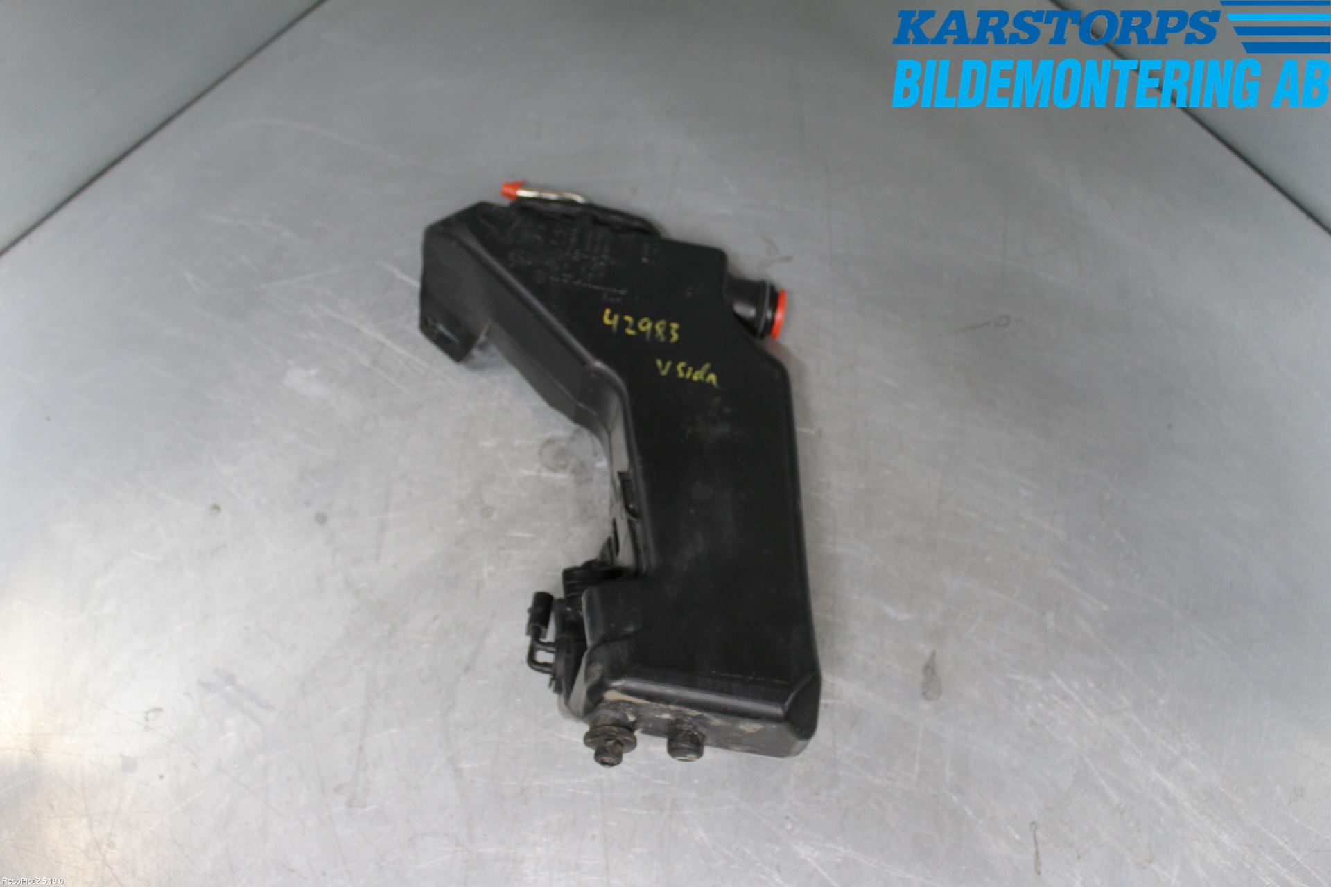 Mercedes-Benz MB GLC-KLASS (X253/C253) 15-22 Spolartank Vindruta