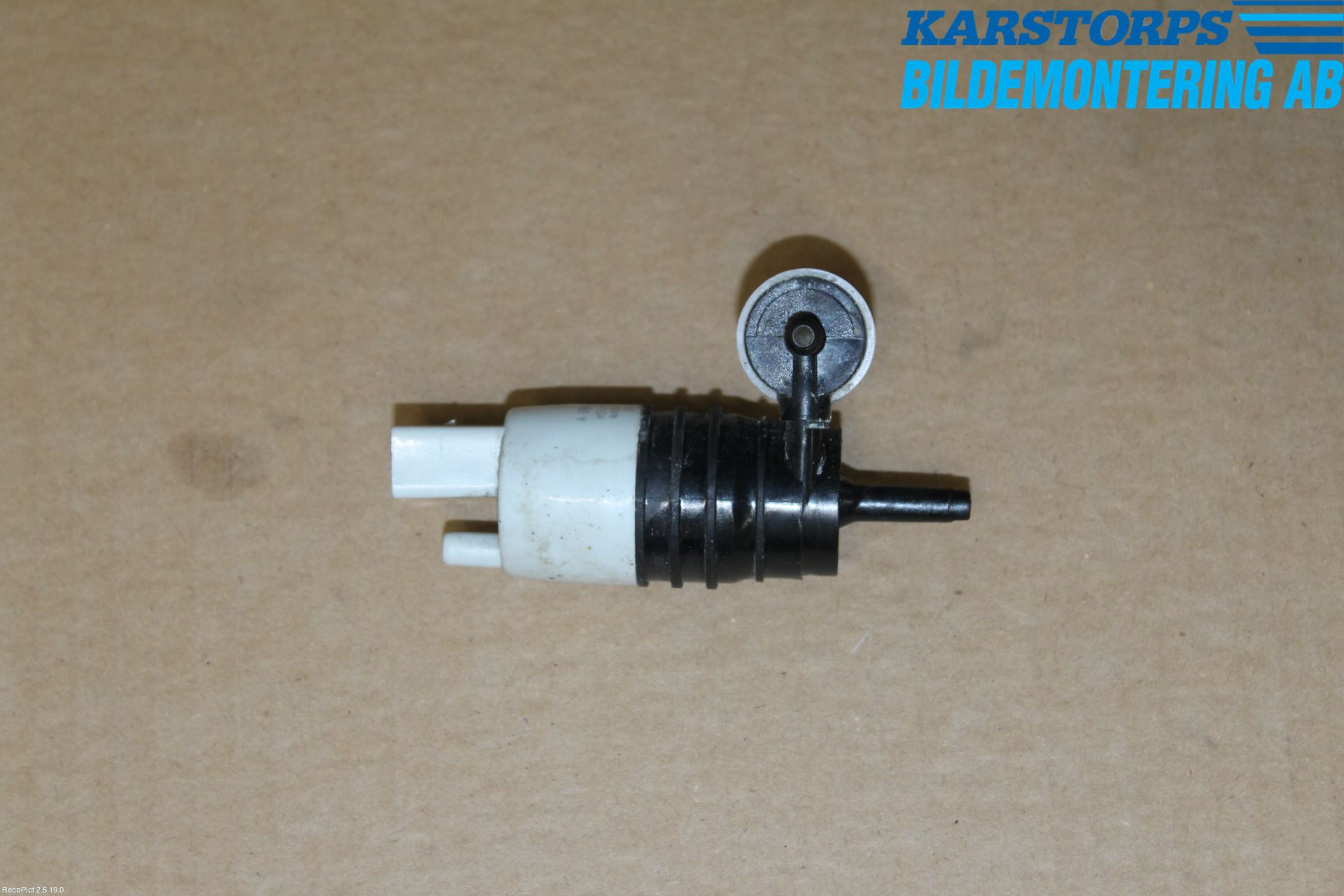 Mercedes-Benz MB GLC-KLASS (X253/C253) 15-22 Spolarpump Vindruta