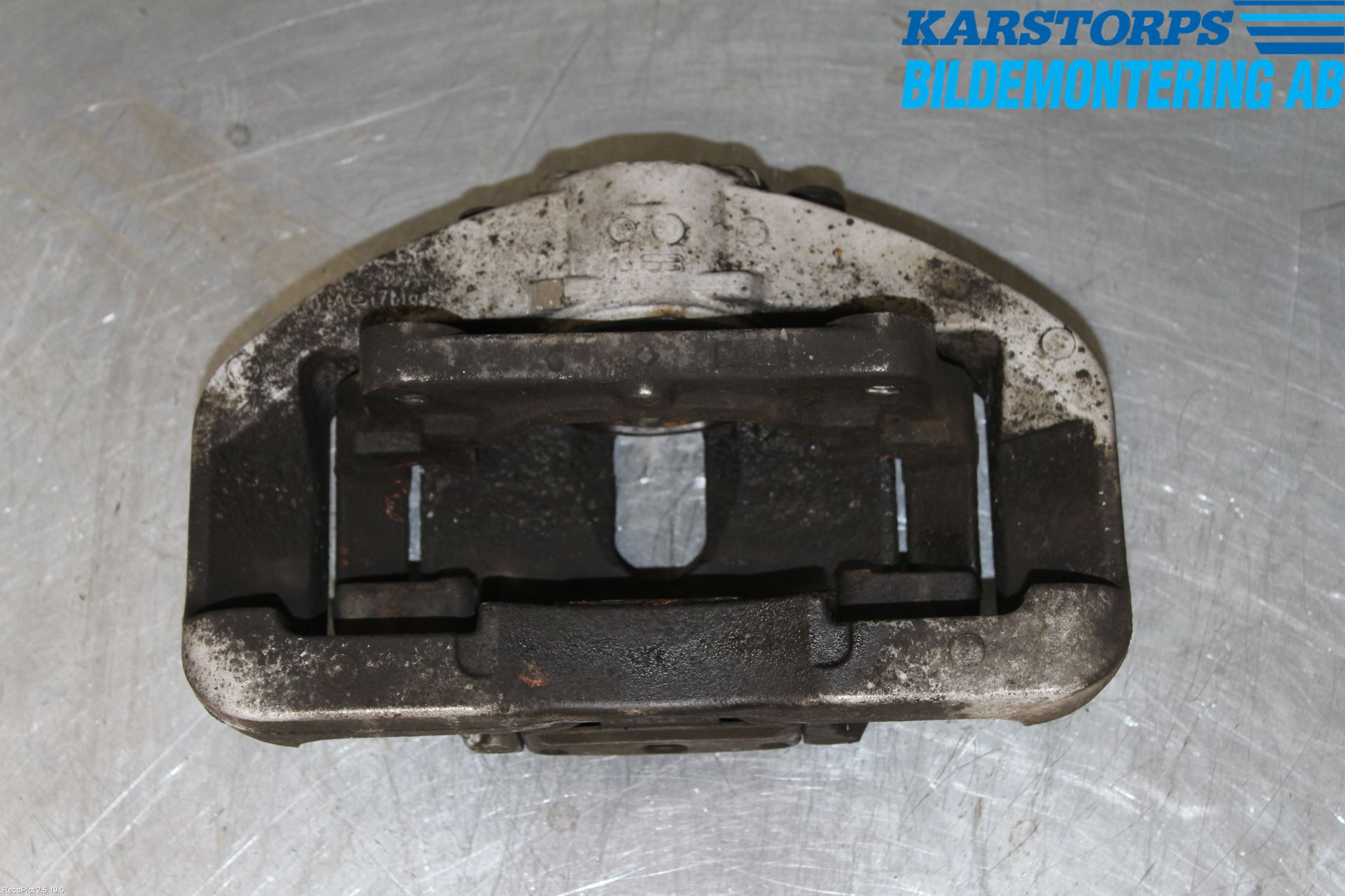 BMW 5 F10/F11/F18 09-17 Bromsok Fram Höger