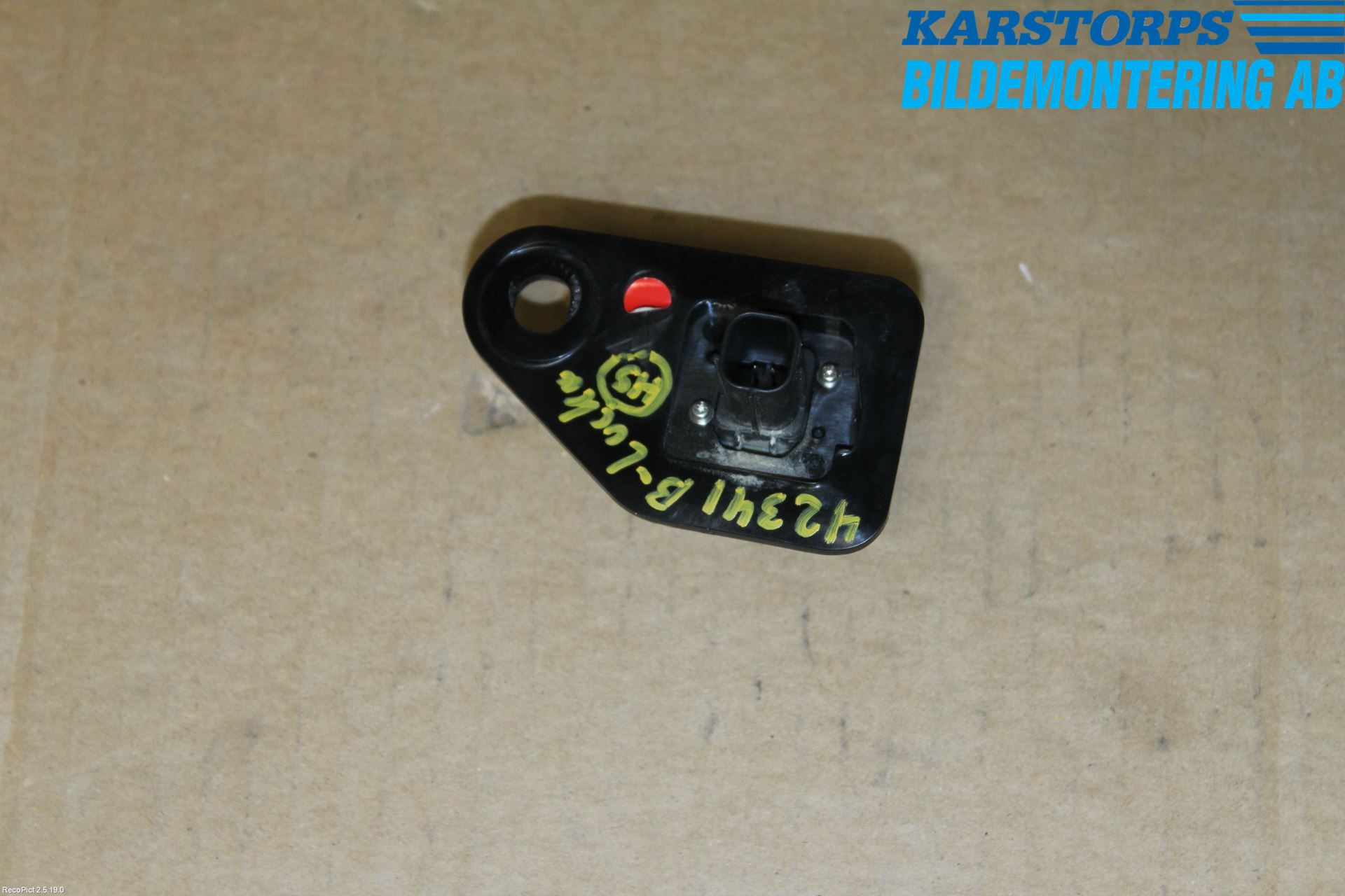 Toyota AVENSIS 09-15 Parkeringshjälp Kamera