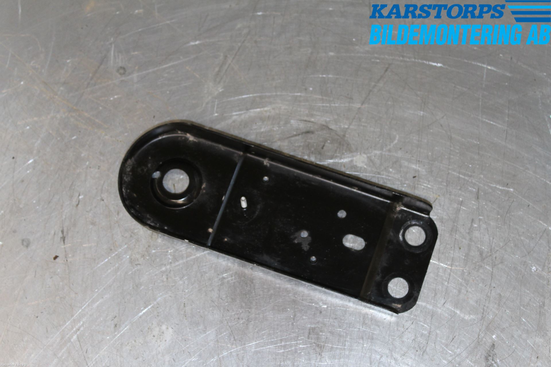 Volvo XC60 18- Bakaxel Fäste