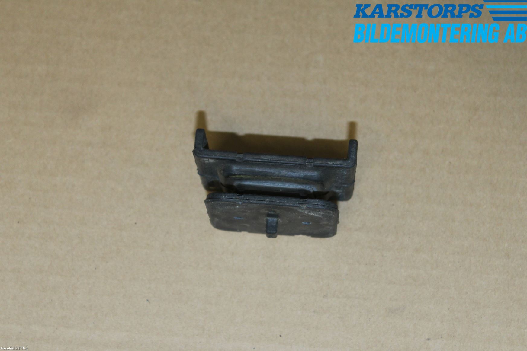 Volvo XC60 18- Bladfjäderhänke Bak