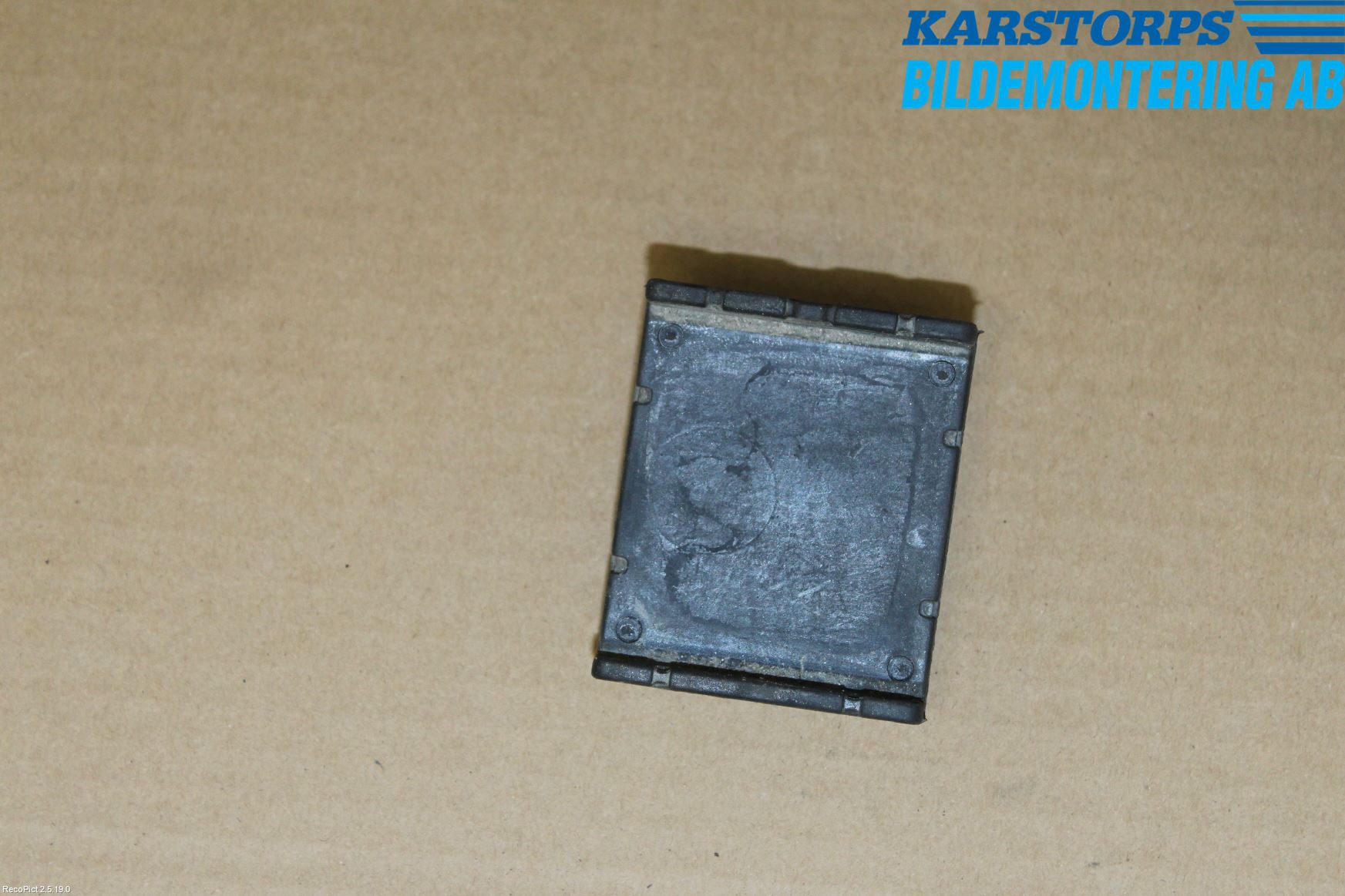 Volvo XC60 18- Bladfjäderhänke Bak