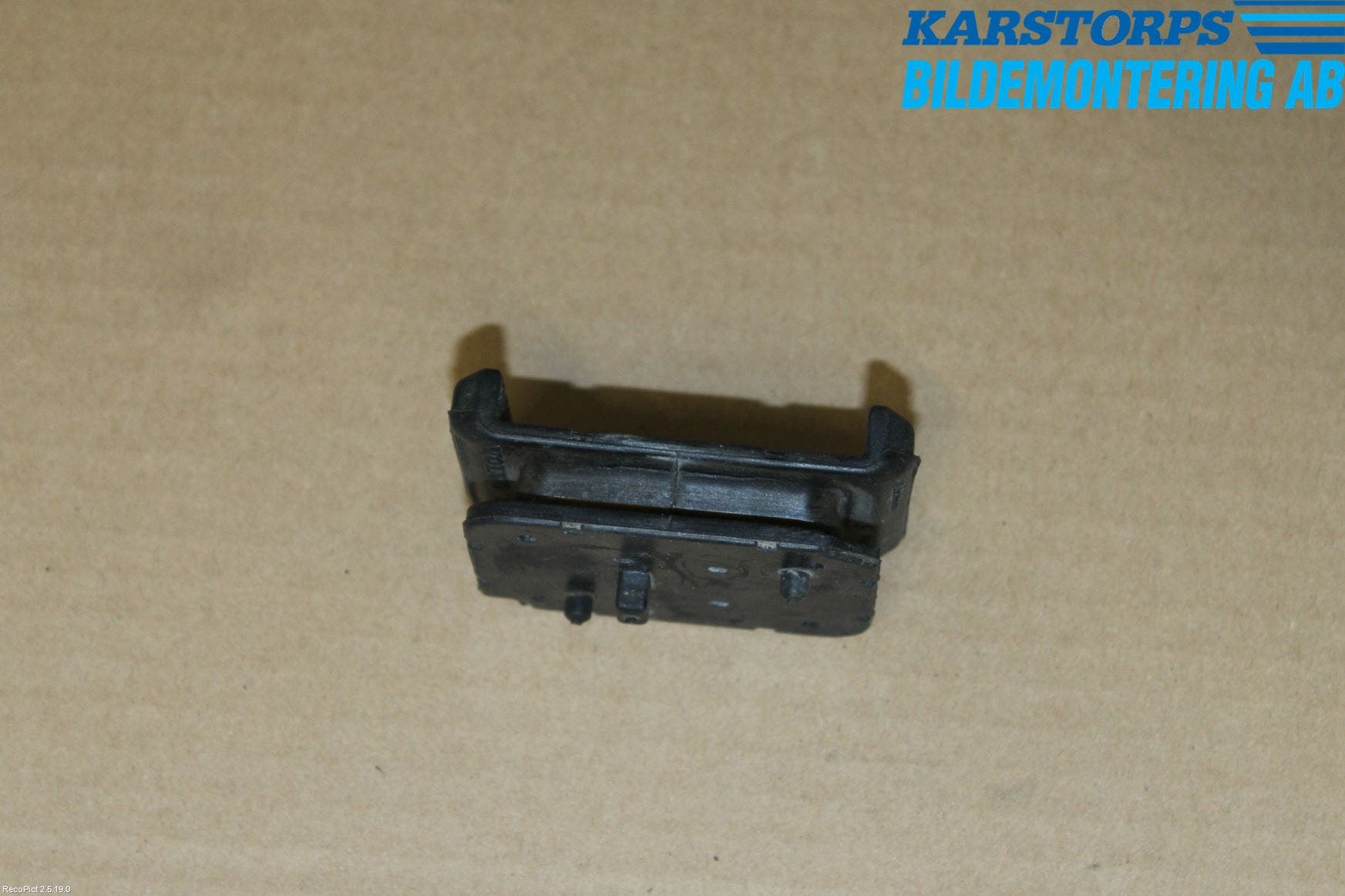 Volvo XC60 18- Bladfjäderhänke Bak