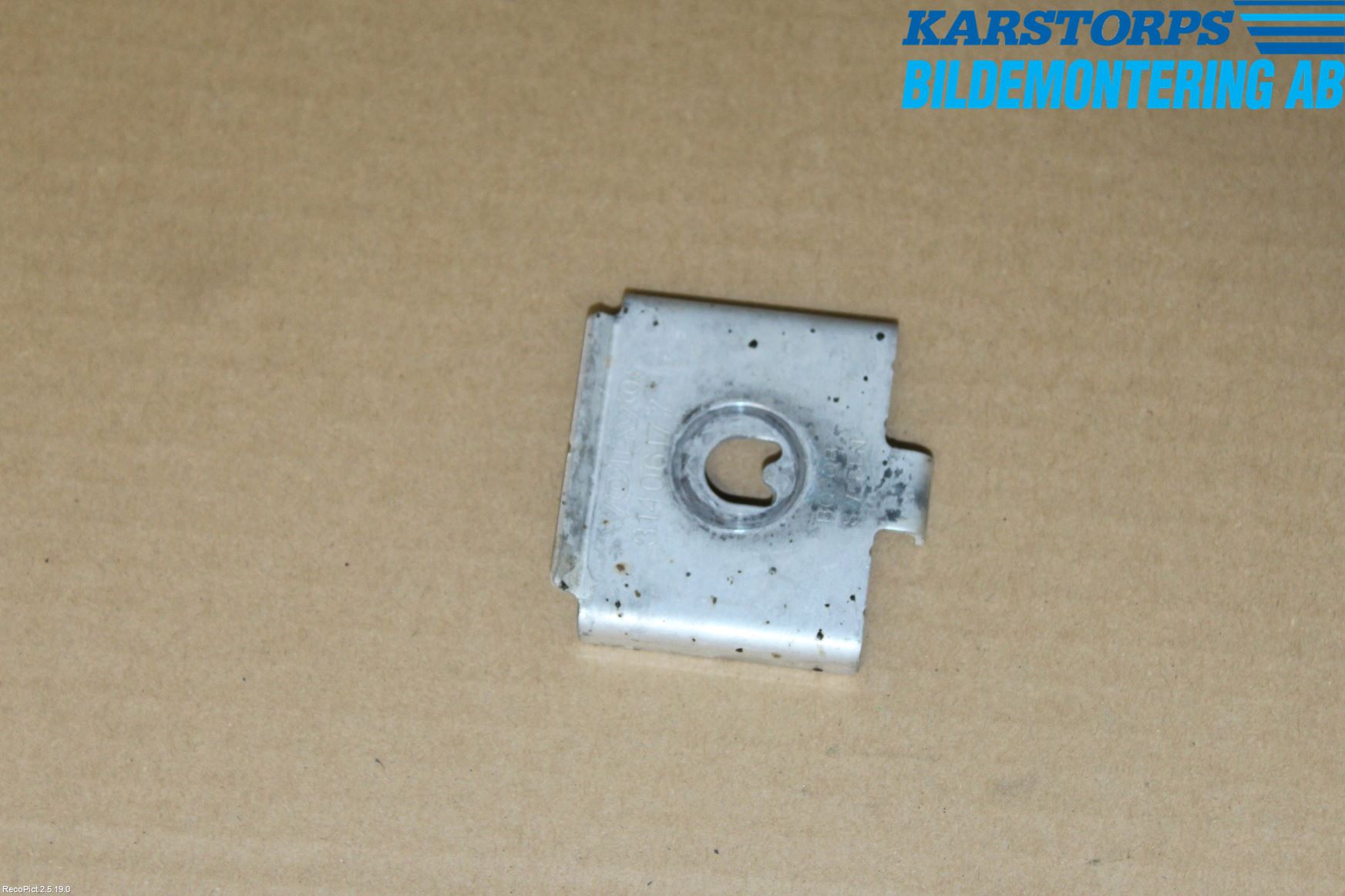 Volvo XC60 18- Bladfjäderhänke Bak