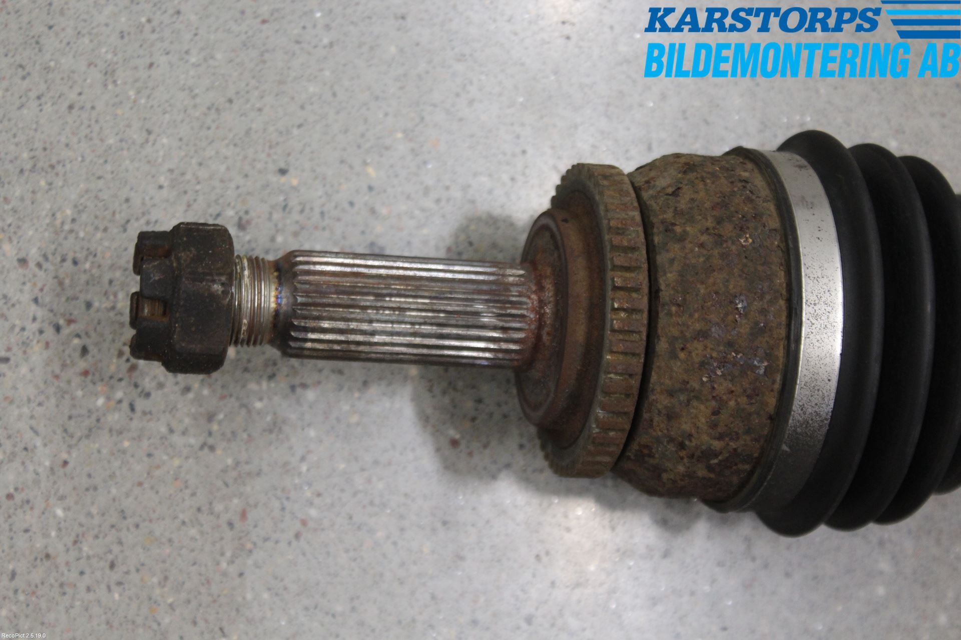 Hyundai i20 PB 09-14 Drivaxel Fram Höger