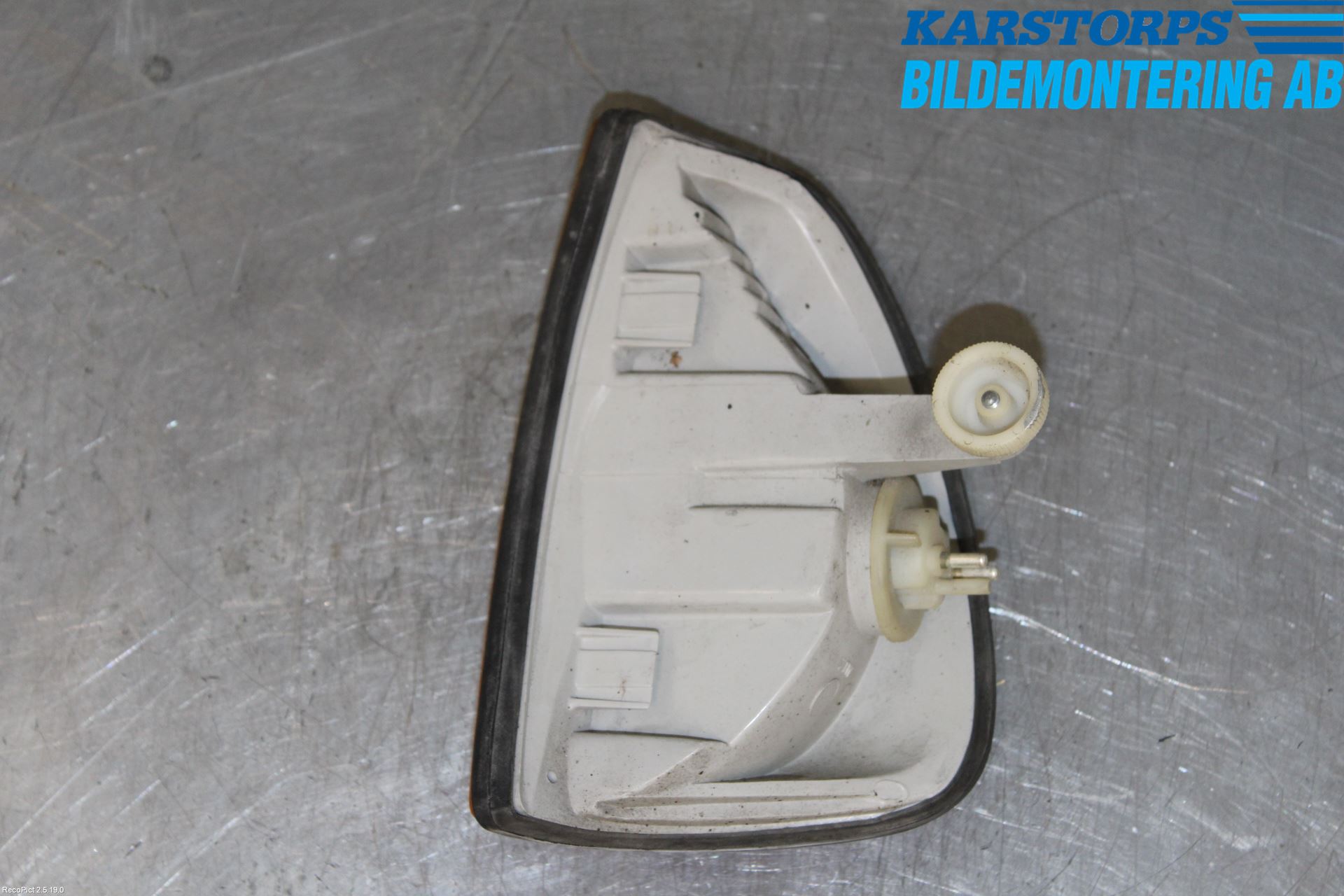 Mercedes-Benz MB 200-300  (W123) 76-86 Blinkers Fram Höger