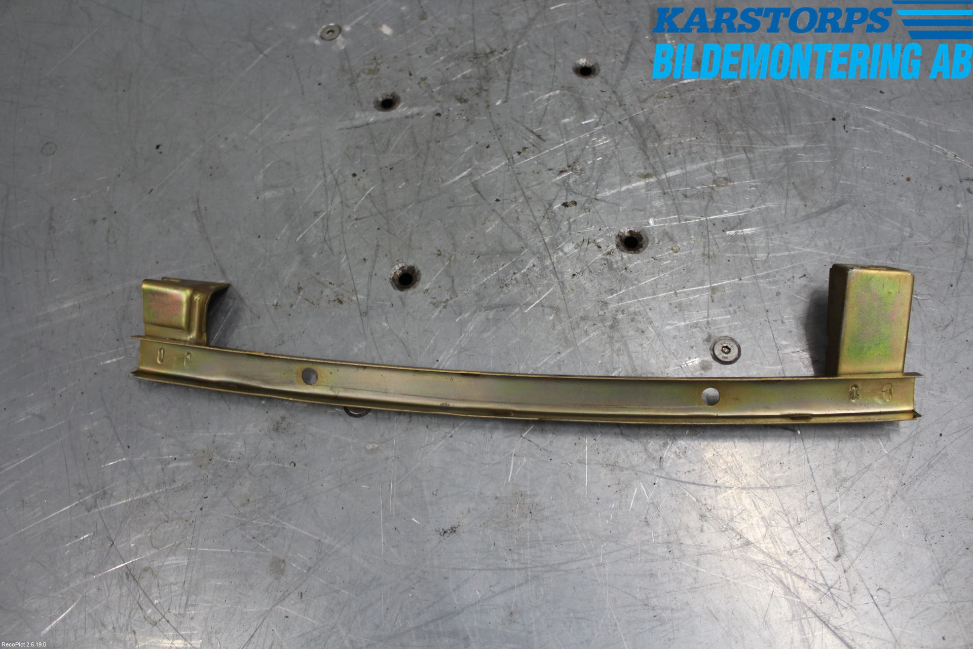 Mercedes-Benz MB 200-300  (W123) 76-86 Styrlist Ruta