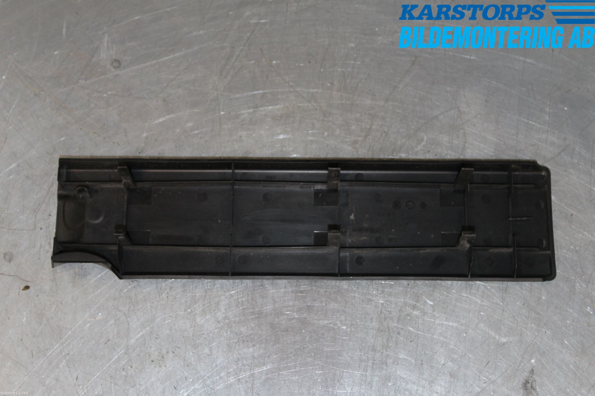 Opel ZAFIRA B 06-14 Motorkåpa