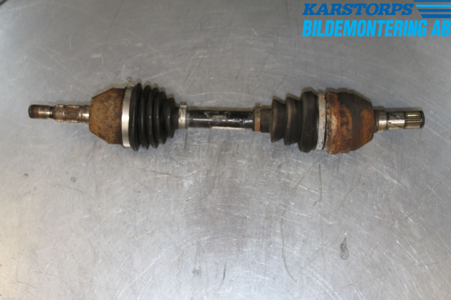Opel ZAFIRA B 06-14 Drivaxel Fram Vänster