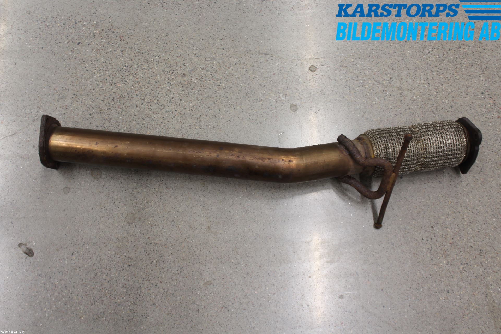 Volvo V60 14-18 Avgas Främre Rör