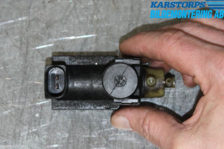 Volvo V70 14-16 Vakuumventil