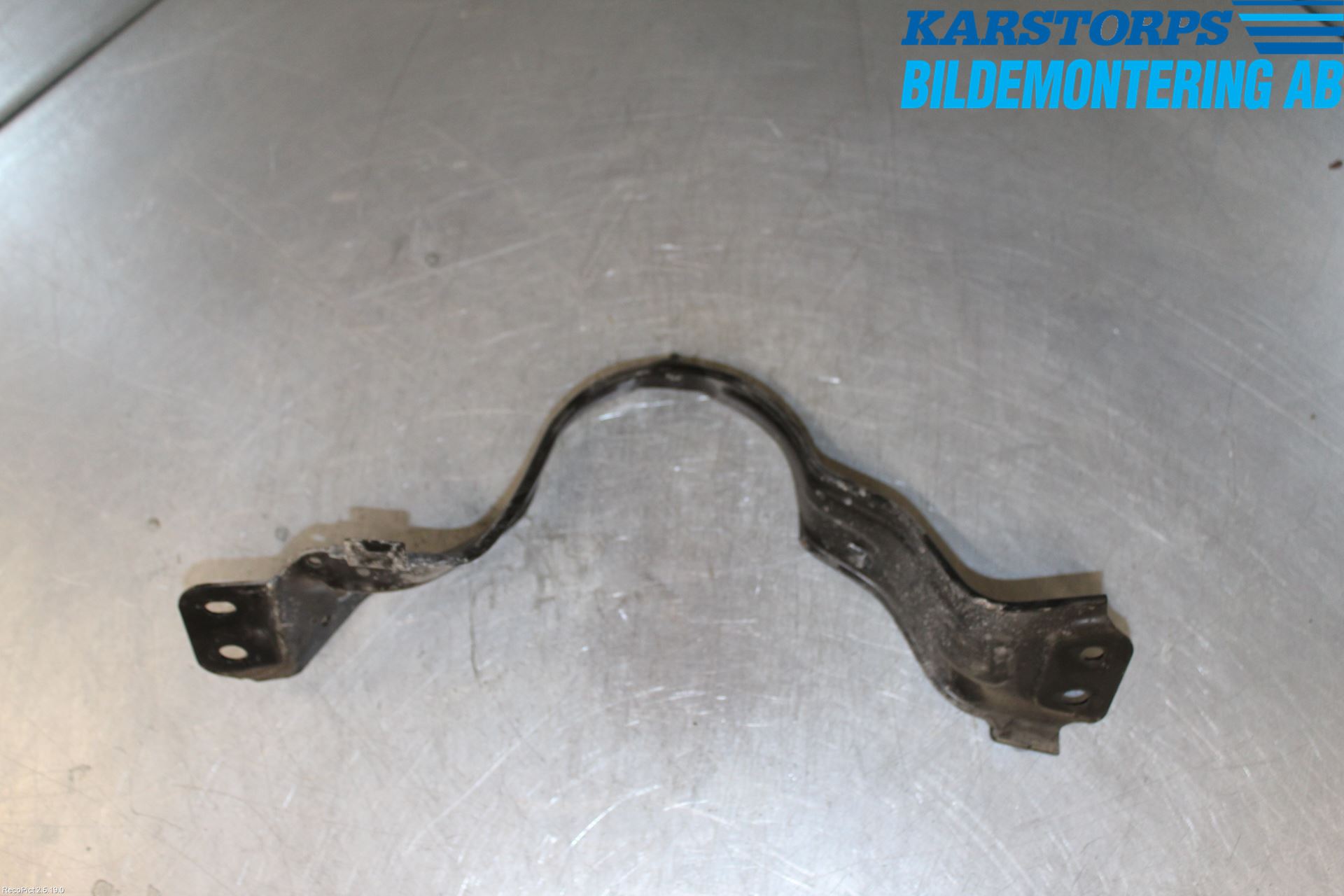 Volvo V60 14-18 Mellanaxel Balk