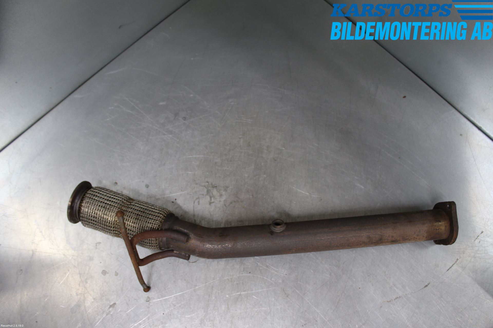 Volvo V60 14-18 Avgas Främre Rör