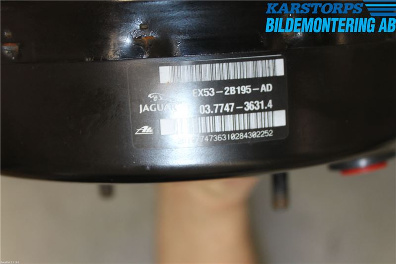 Jaguar F-TYPE Bromsservo