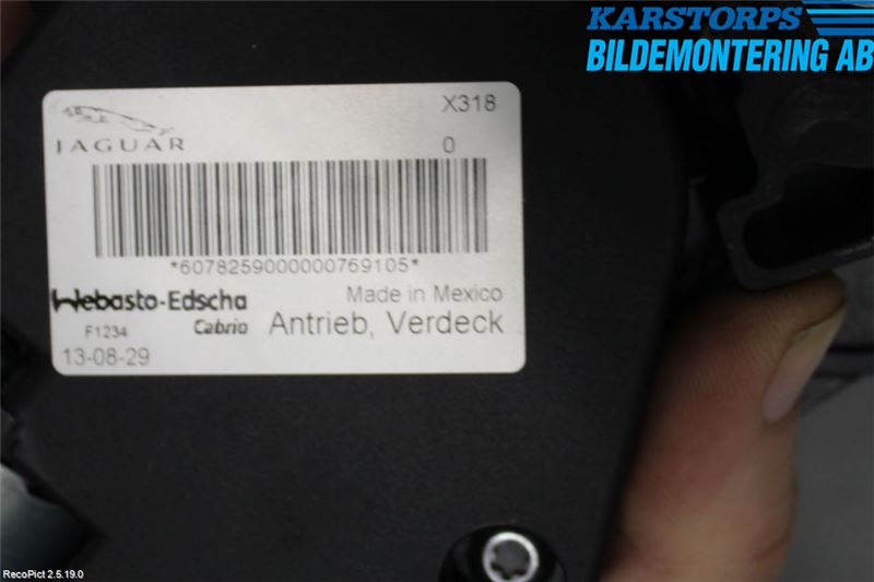 Jaguar F-TYPE Cab Motor