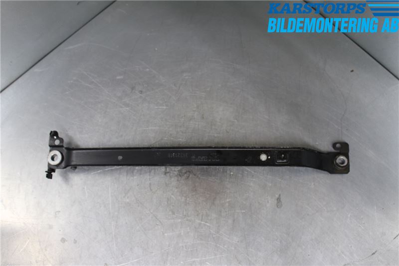 Volvo V60 14-18 Bränsletanksband