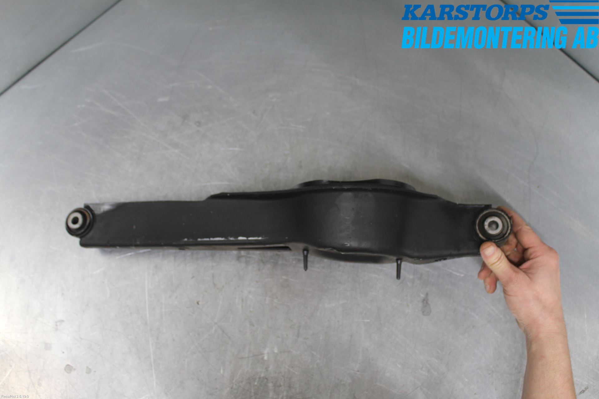 Volvo V60 14-18 Bärarm Bak Höger