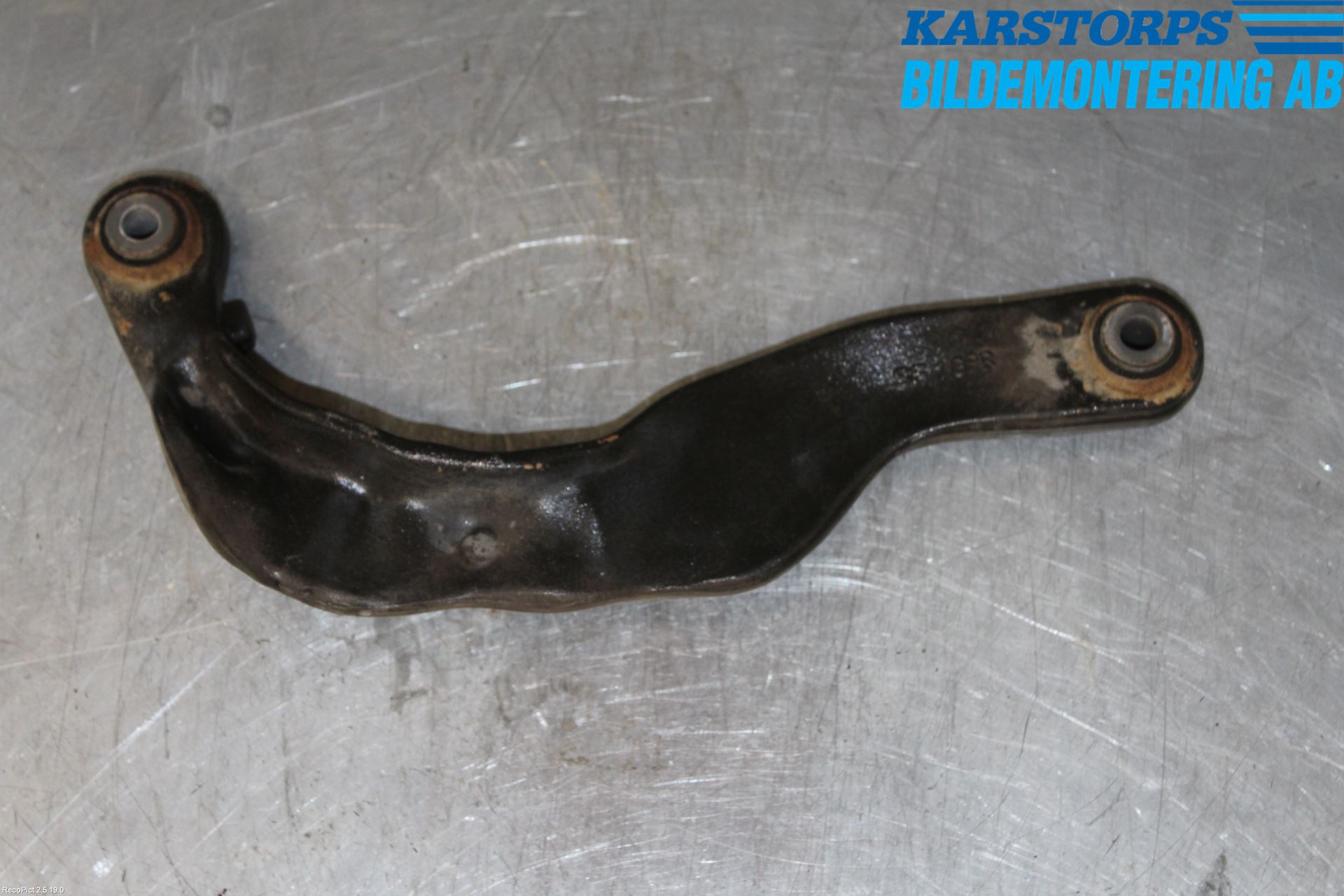 Volvo V60 14-18 Bärarm Bak Övre Vänster