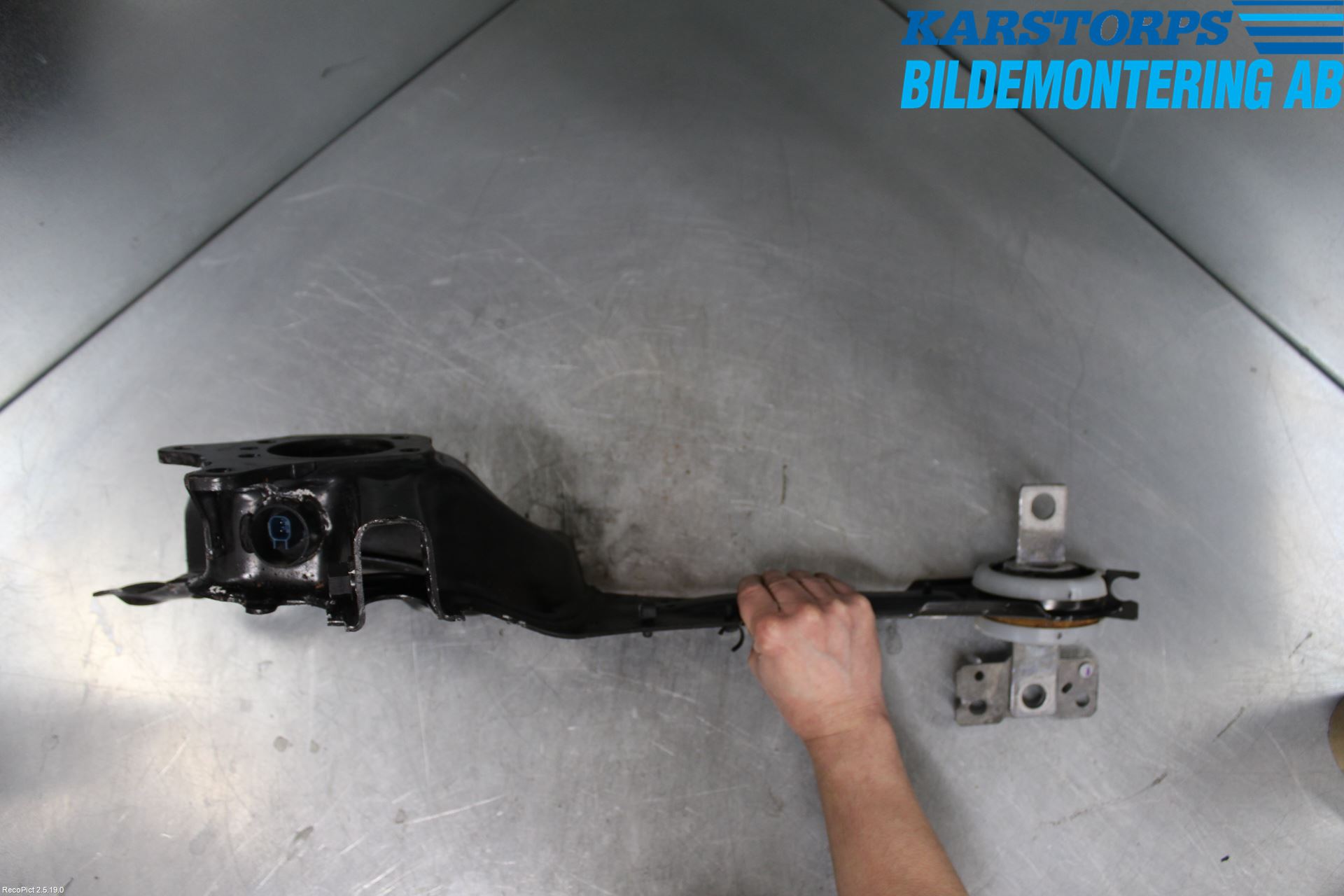 Volvo V60 14-18 Bärarm Bak Vänster