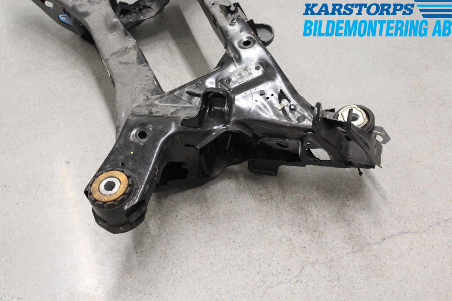 Jaguar F-TYPE Bakaxelbalk