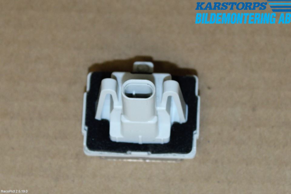 Mercedes-Benz MB CLA-KLASS (C117/X117) 13-19 Skylt Belysning