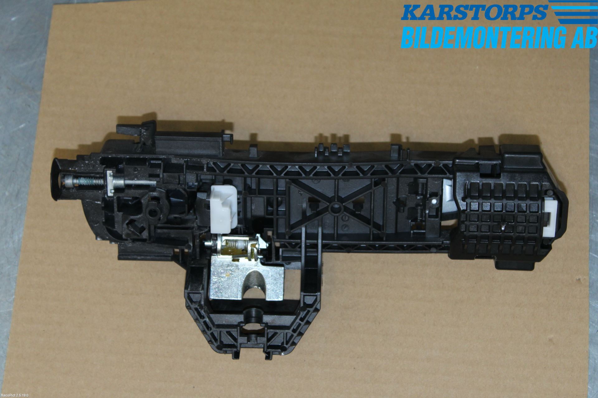 Mercedes-Benz MB CLA-KLASS (C117/X117) 13-19 Dörrhandtag Yttre Vä
