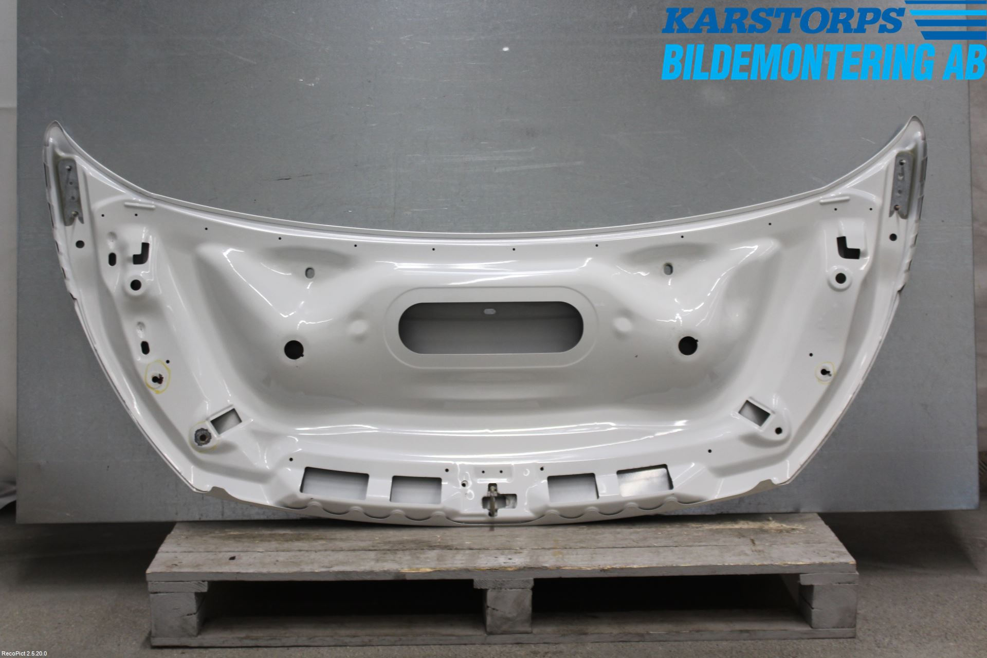 Peugeot EXPERT 07-14 Huv Fram