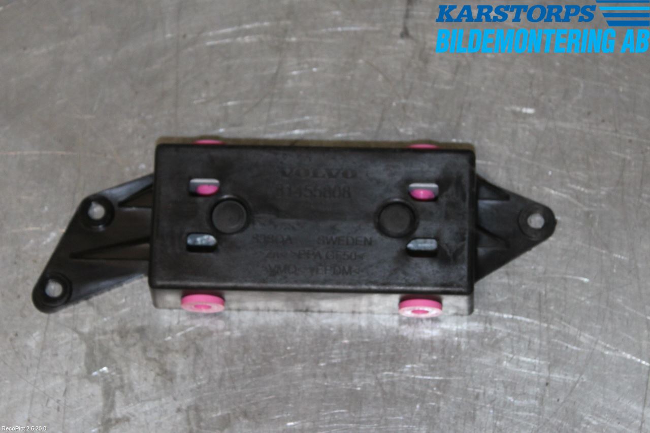 Volvo V90 17->> Vibrationsdämpare