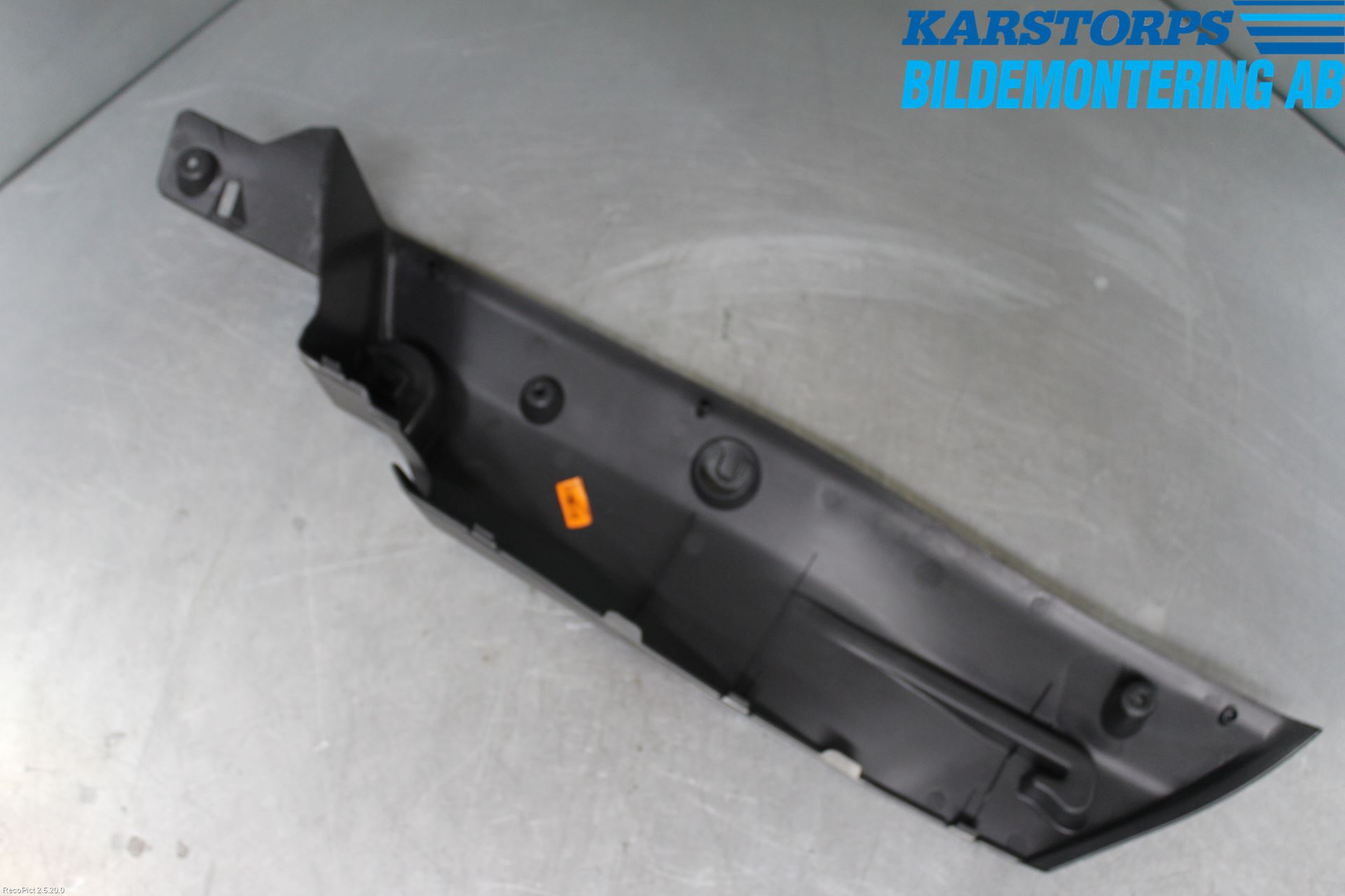Renault CLIO IV 16-19 Inredning Sidoklädsel