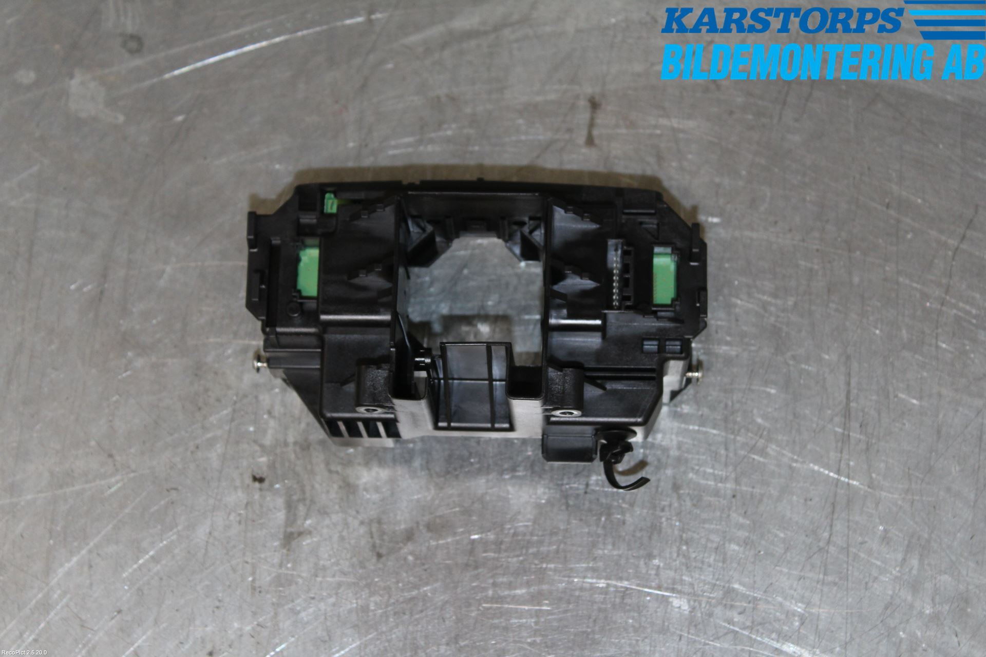 Volvo V40 12-19 Spak Konsoll-Fäste