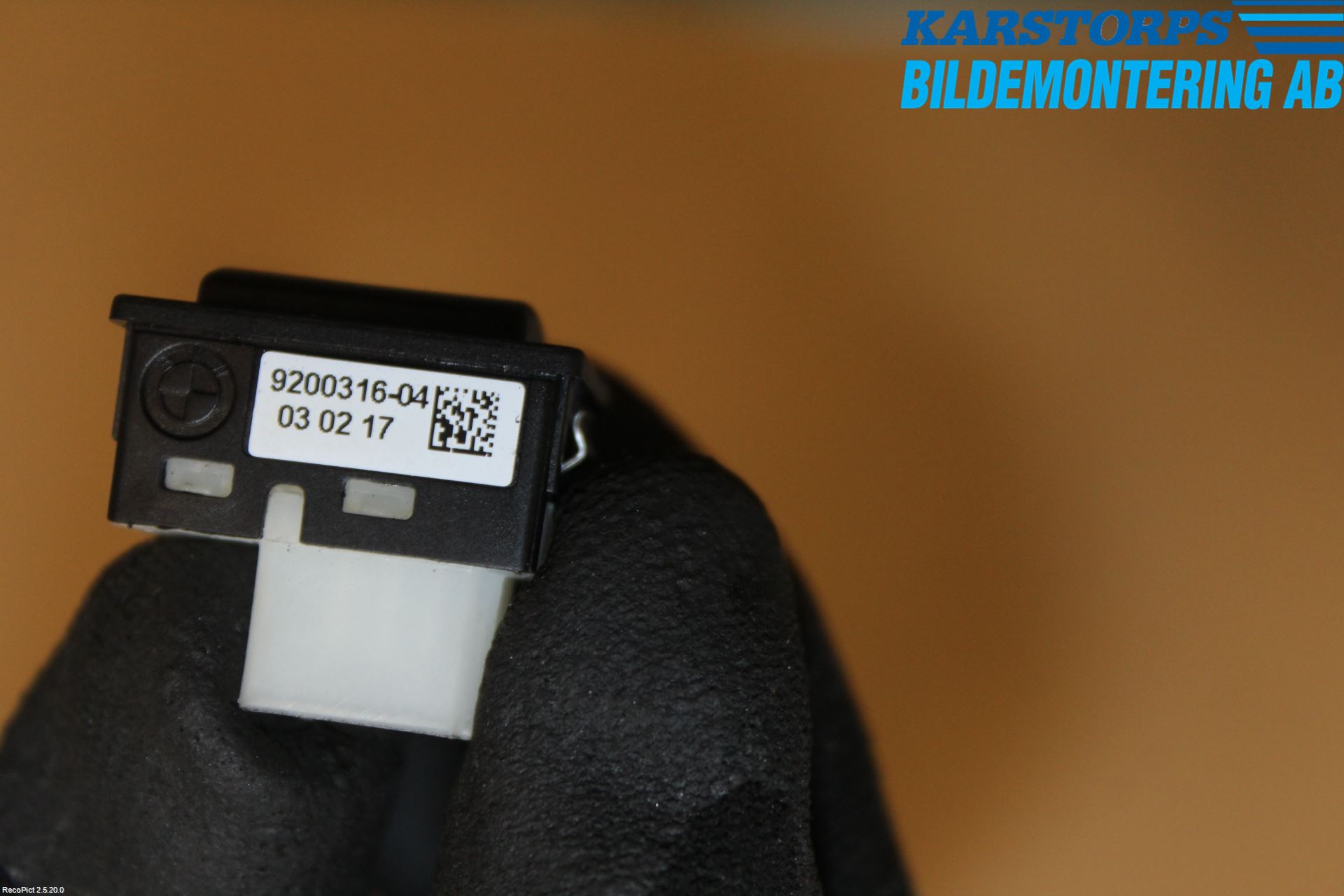 BMW 3 F30/F31/F80 12-19 Strömställare Baklucka